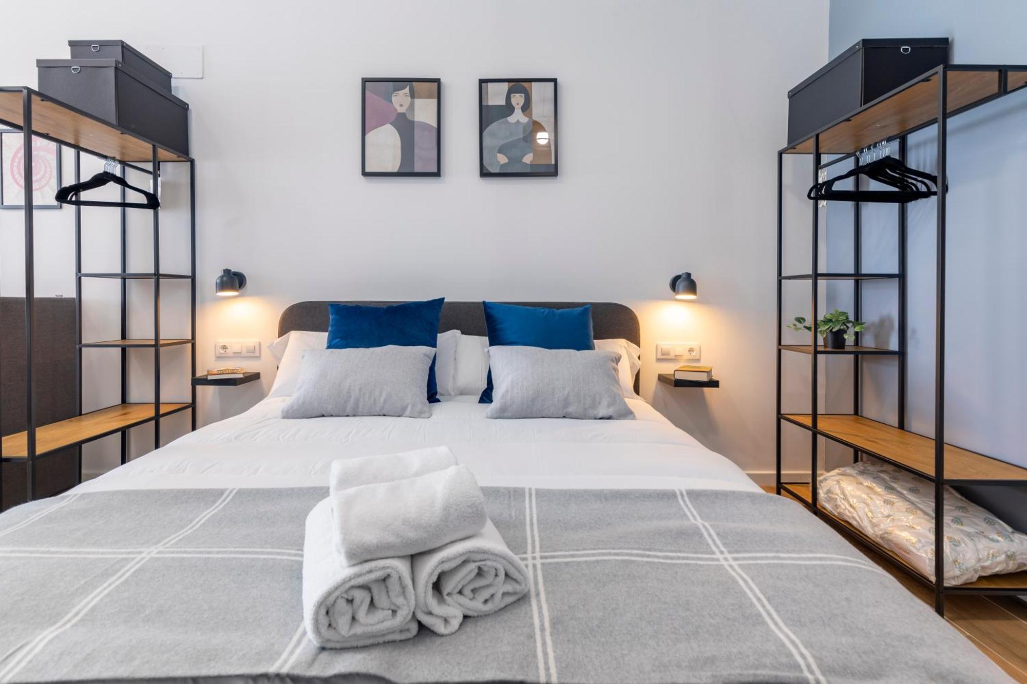 Travel Habitat Sant Isidre Apartment